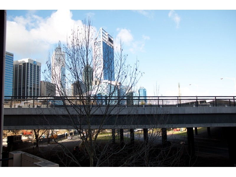 H14/110 Mounts Bay Road, Perth WA 6000