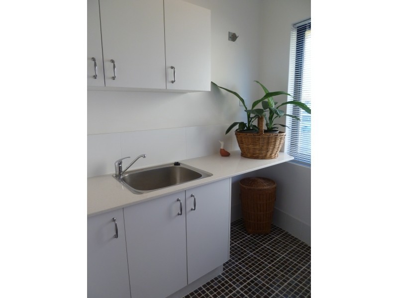 10/25 Groves Avenue, Attadale WA 6156