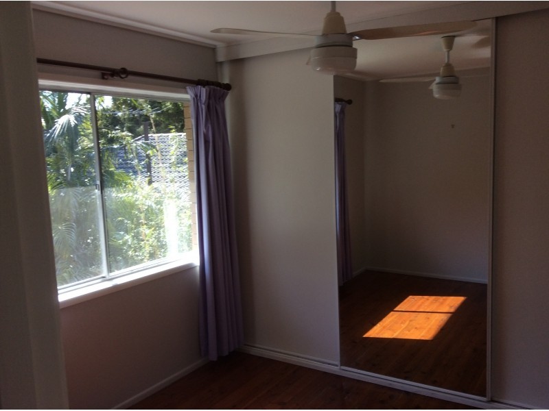 10 Laver Street, Macgregor QLD 4109