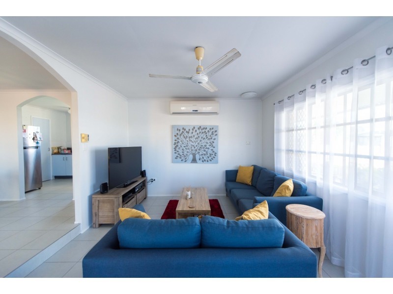 9 Bligh Street, Kirwan QLD 4817