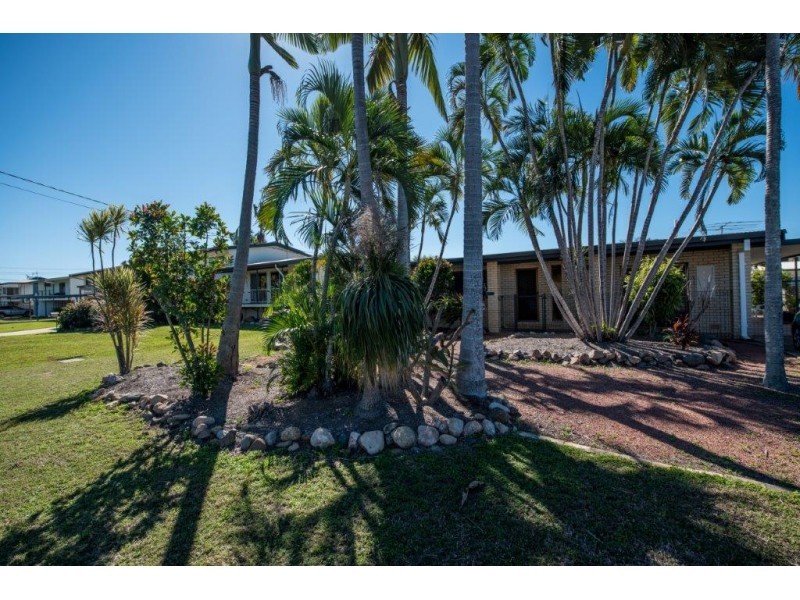 9 Bligh Street, Kirwan QLD 4817