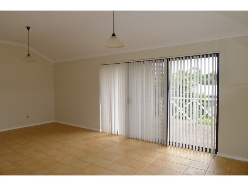2/33 Nottingham Street, East Victoria Park WA 6101