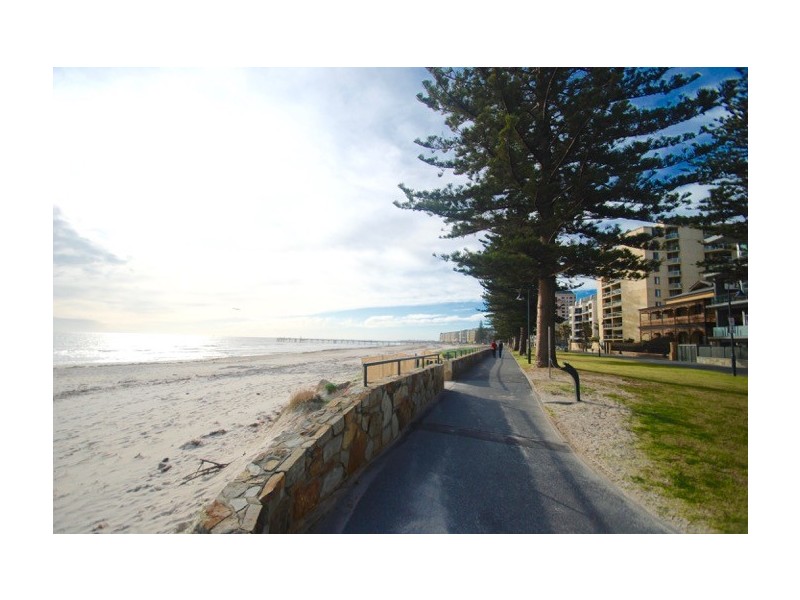4B Lymington Street, Glenelg SA 5045