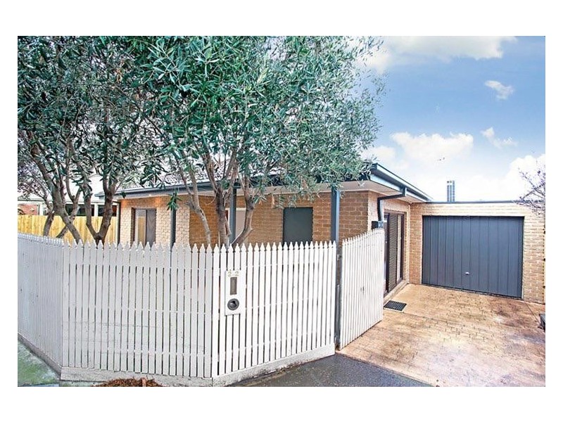 2/2 Wimborne Avenue, Chelsea VIC 3196