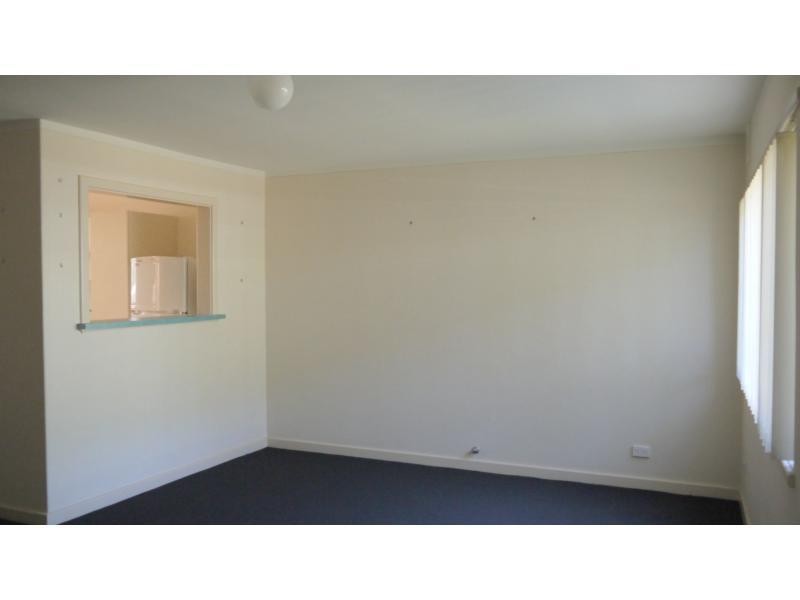 3/32 Pointer Way, Girrawheen WA 6064