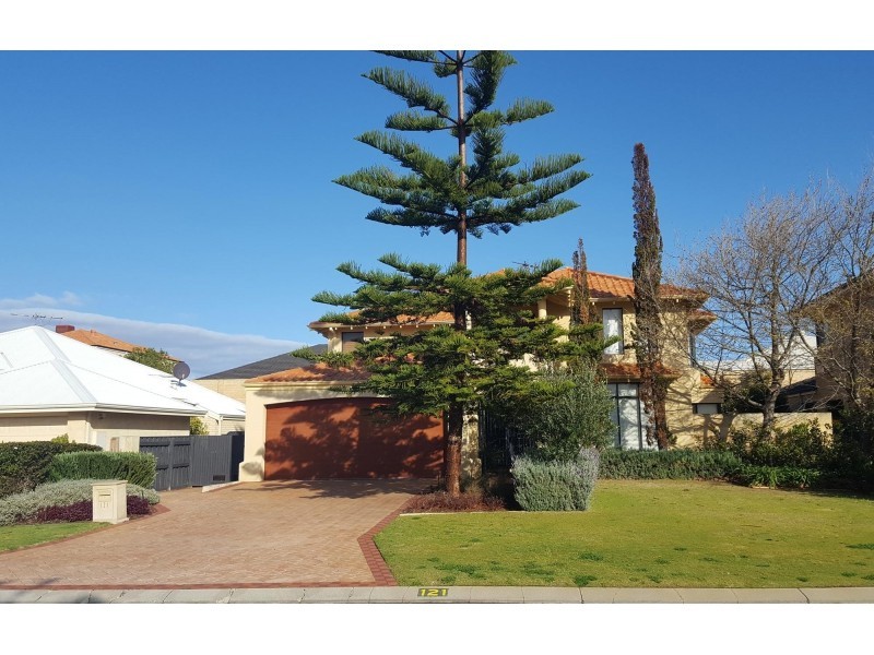 121 Rothesay Heights, Mindarie WA 6030