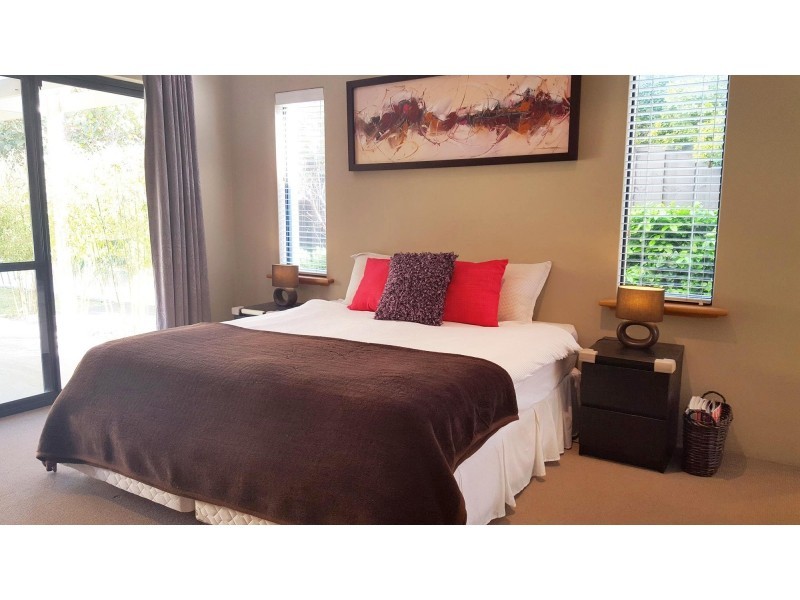 121 Rothesay Heights, Mindarie WA 6030