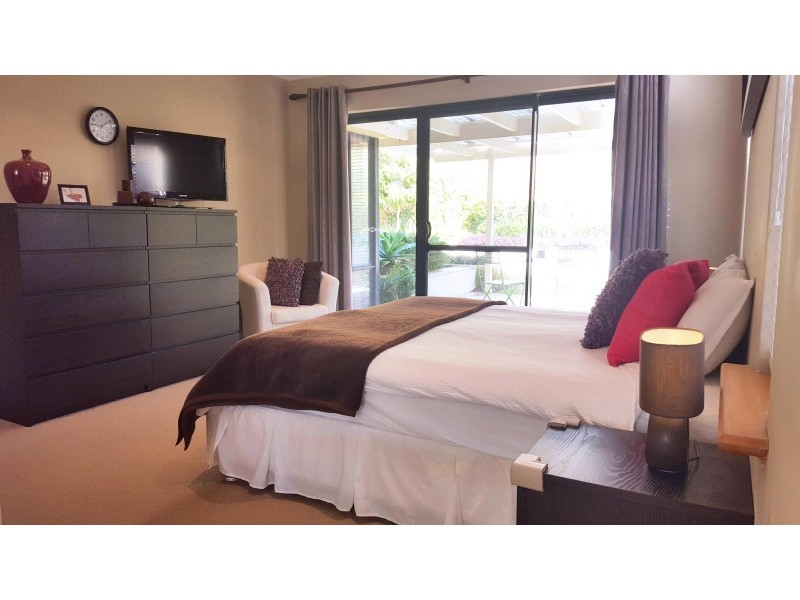 121 Rothesay Heights, Mindarie WA 6030