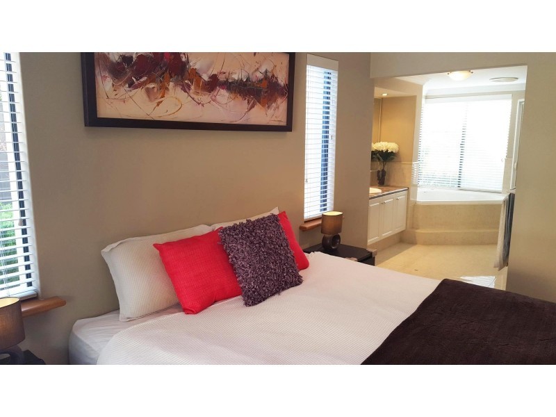 121 Rothesay Heights, Mindarie WA 6030