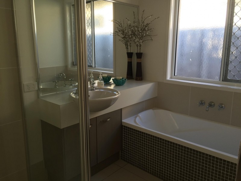 18 White Cedar Drive, Meridan Plains QLD 4551