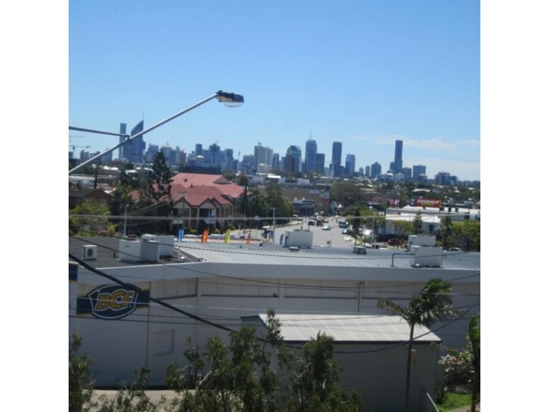 4/209 Juliette Street, Greenslopes QLD 4120