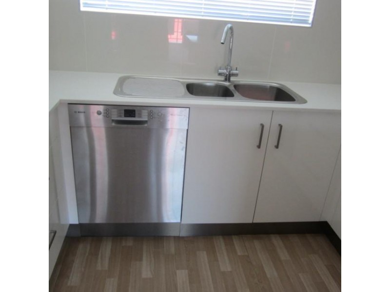 4/209 Juliette Street, Greenslopes QLD 4120