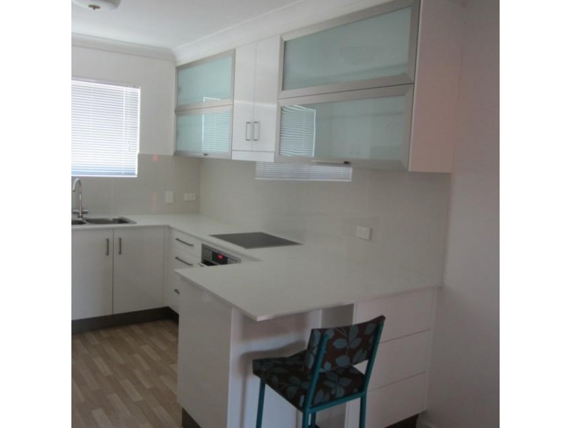 4/209 Juliette Street, Greenslopes QLD 4120