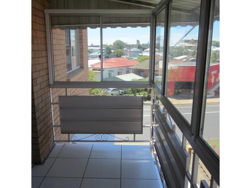 4/209 Juliette Street, Greenslopes QLD 4120