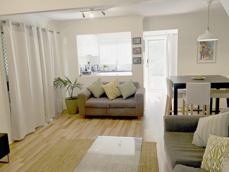 52 Frank Street, Thorneside QLD 4158