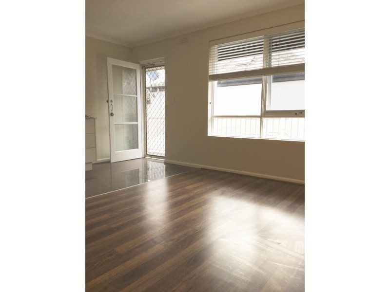 13/100 Rowena Parade, Richmond VIC 3121
