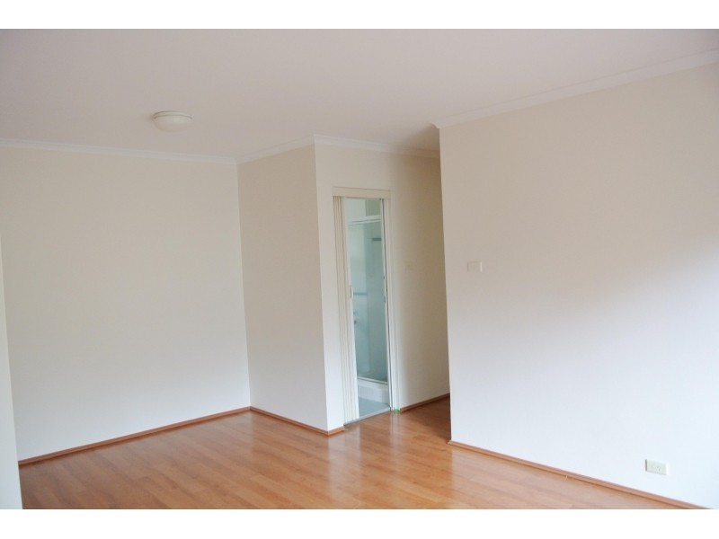 22/4-12 Huxtable Ave, Lane Cove NSW 2066
