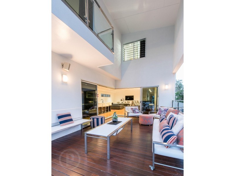 118 Barton Road, Hawthorne QLD 4171