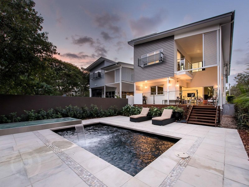 118 Barton Road, Hawthorne QLD 4171