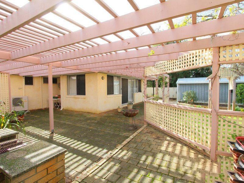 6 Legge Place, Beckenham WA 6107