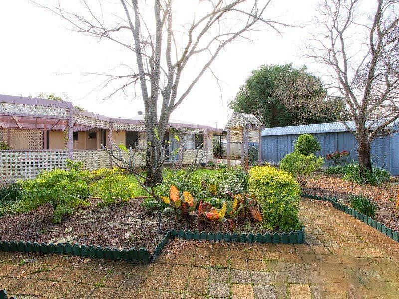 6 Legge Place, Beckenham WA 6107