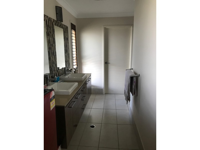 6 Liberty Circuit, North Lakes QLD 4509