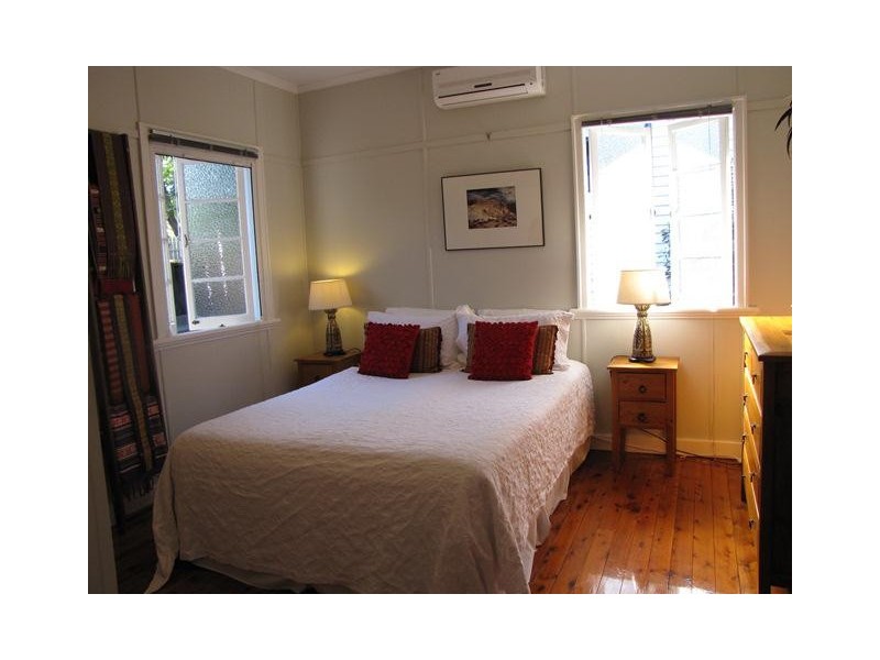 52 Primrose Terrace, Red Hill QLD 4059