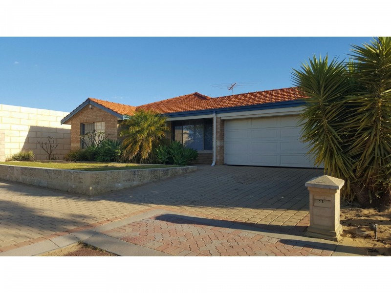 12 Gardiner Heights, Kinross WA 6028