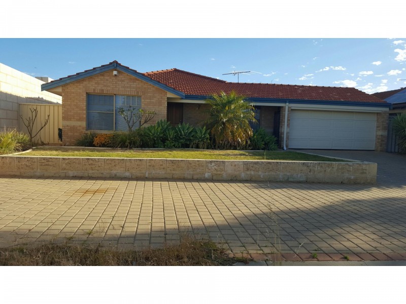 12 Gardiner Heights, Kinross WA 6028