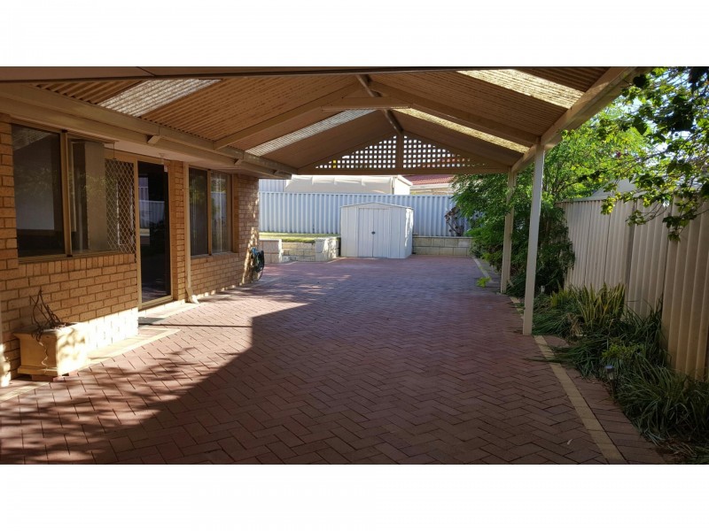 12 Gardiner Heights, Kinross WA 6028