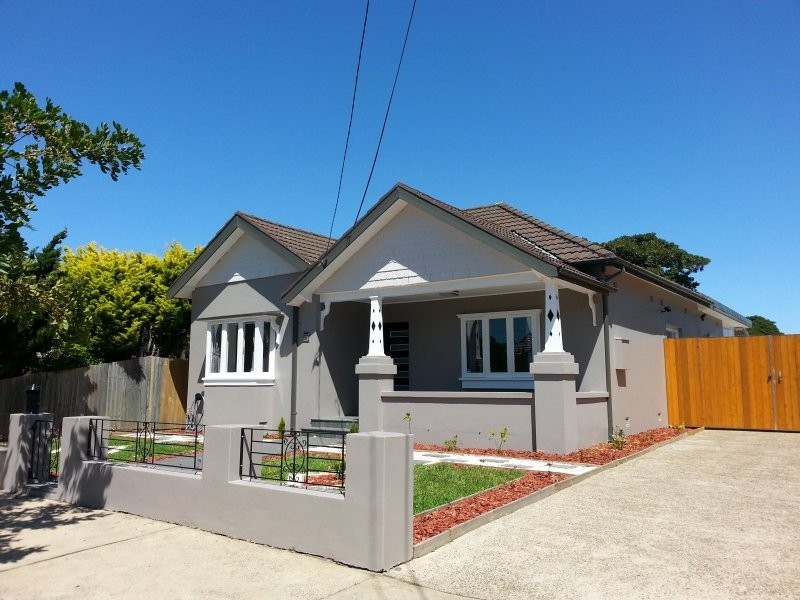 24 Dalmeny Avenue, Rosebery NSW 2018