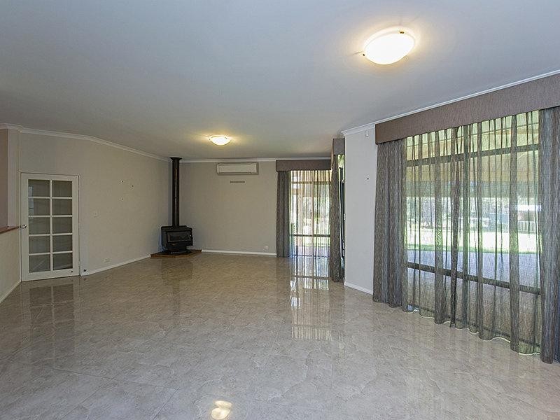 41 Ridgehill Rise, Roleystone WA 6111