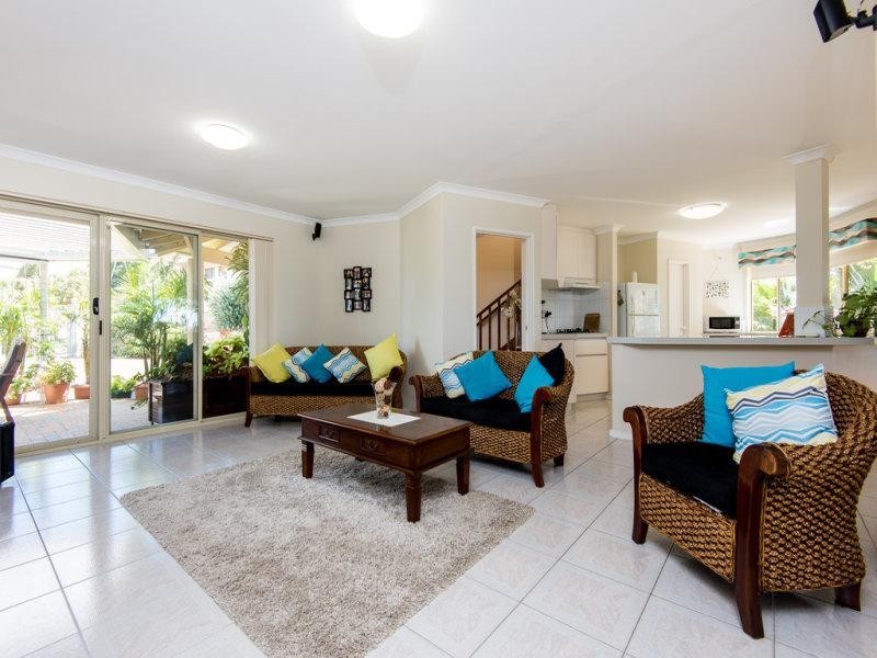 6B The Cove, Coogee WA 6166