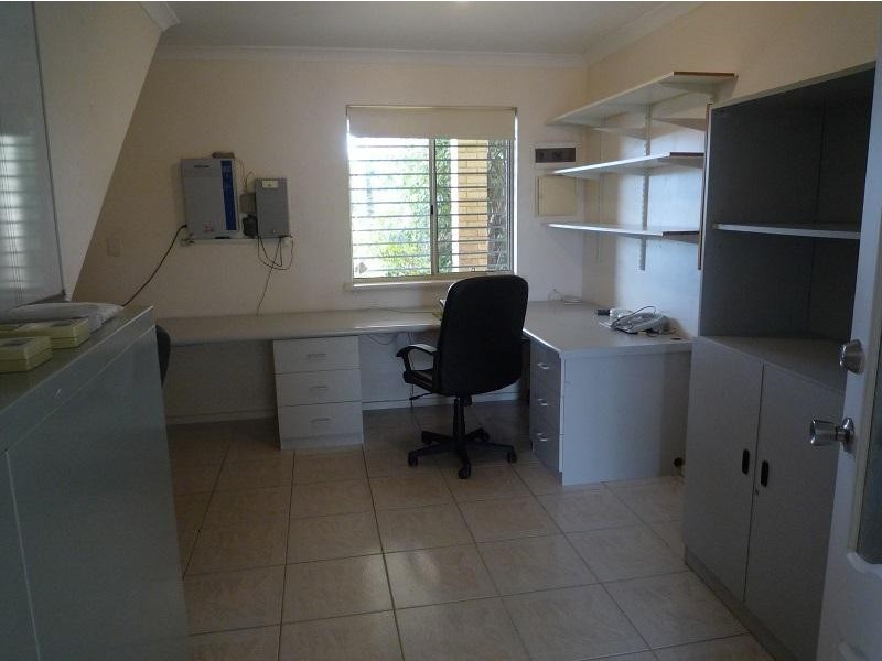 6B The Cove, Coogee WA 6166