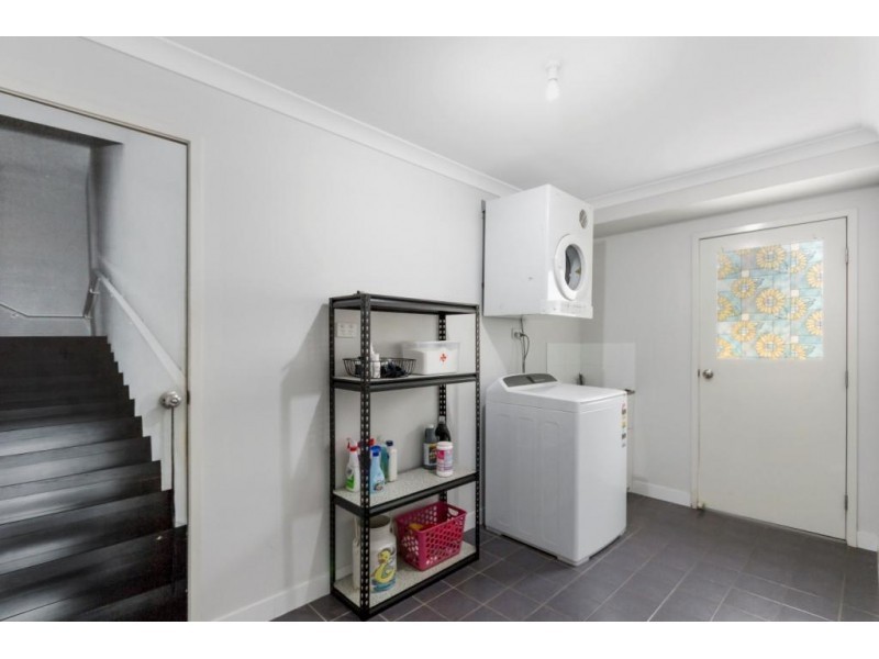 174 Edwards Street, Raceview QLD 4305