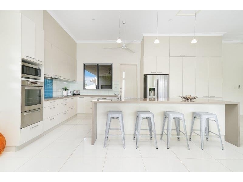 5 Gulida Crescent, Lyons NT 0810