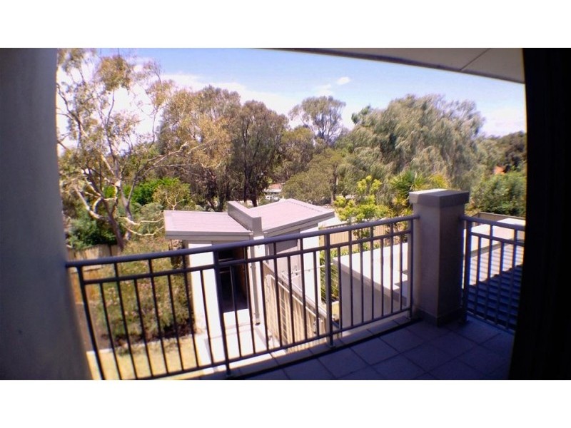 4/10 Rinaldo Place, Coolbellup WA 6163