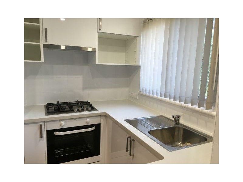 4/15 Eric Street, Cottesloe WA 6011