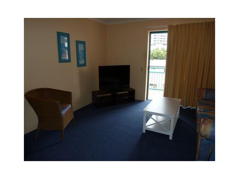 28/11-19 Philip Avenue, Broadbeach QLD 4218