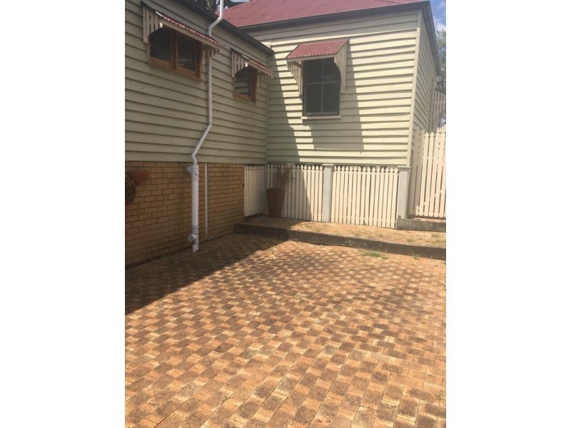 4 Mt Crosby Road, Tivoli QLD 4305