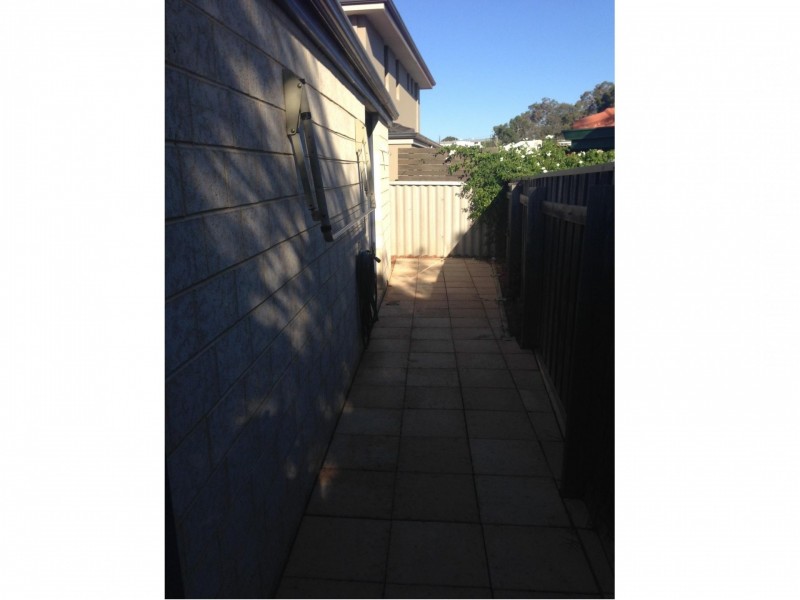 A/21 Barnes Street, Innaloo WA 6018