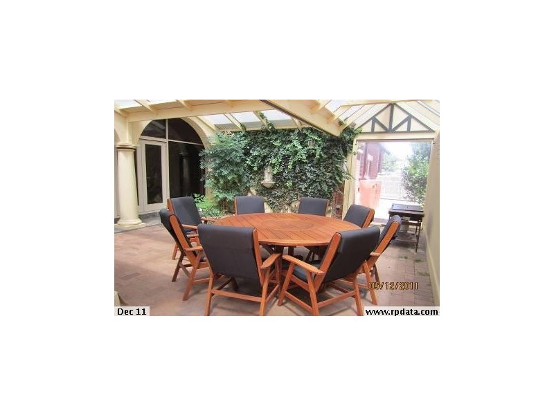 25 Glengyle Terrace, Glandore SA 5037