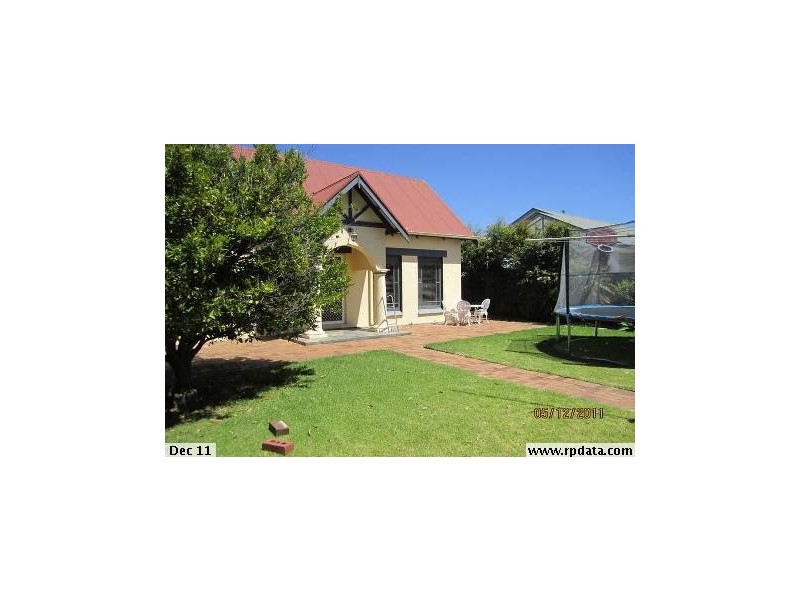 25 Glengyle Terrace, Glandore SA 5037