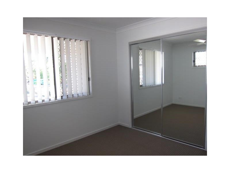 1 Rise Place, Heathwood QLD 4110