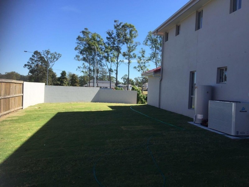 1 Rise Place, Heathwood QLD 4110