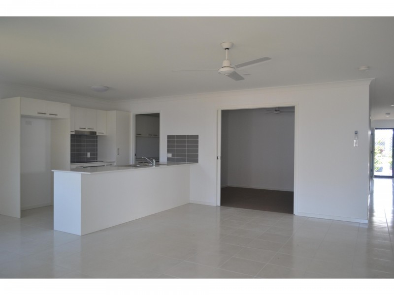 18 Velox Circuit, Upper Coomera QLD 4209