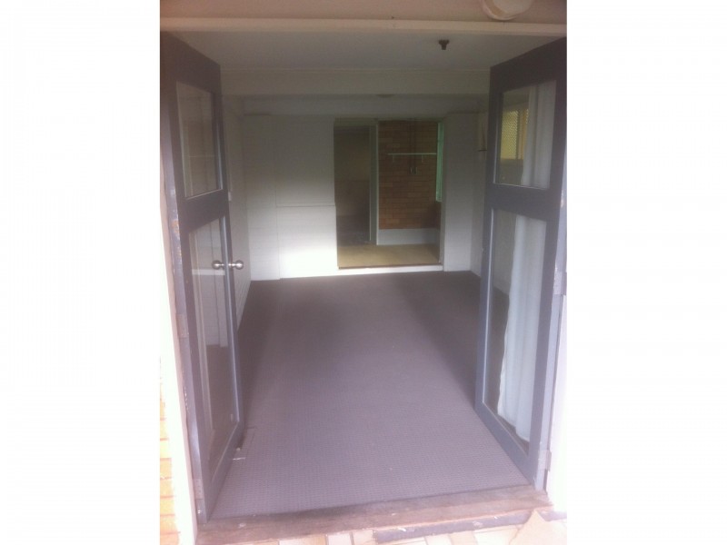 10 Anglers Place, Eleebana NSW 2282