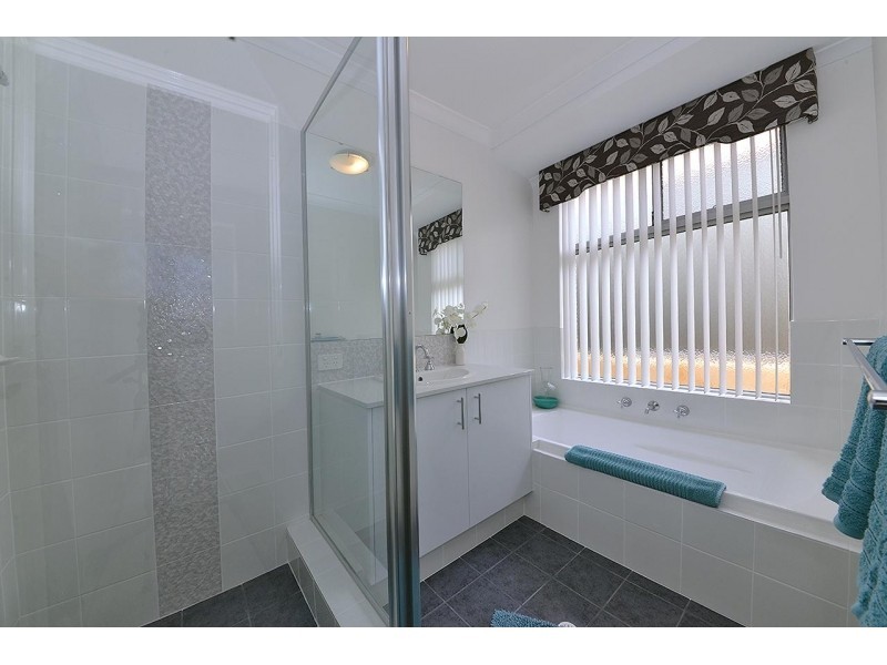 43 Selacosa Avenue, Jindalee WA 6036