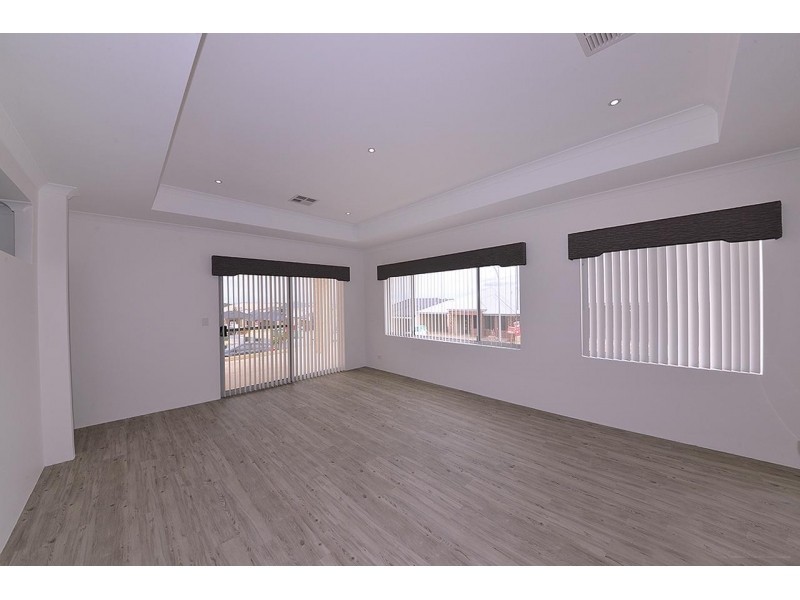 43 Selacosa Avenue, Jindalee WA 6036