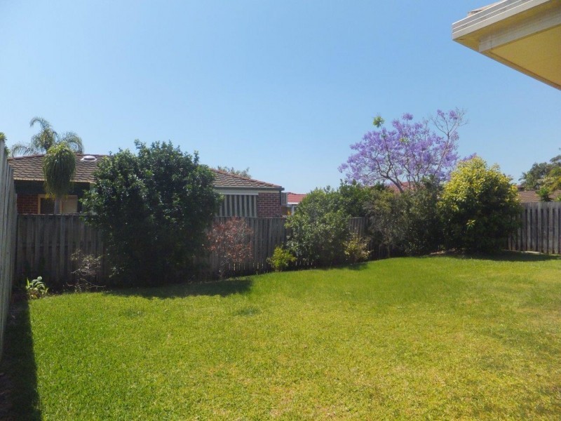 14 Daryl Drive, Varsity Lakes QLD 4227